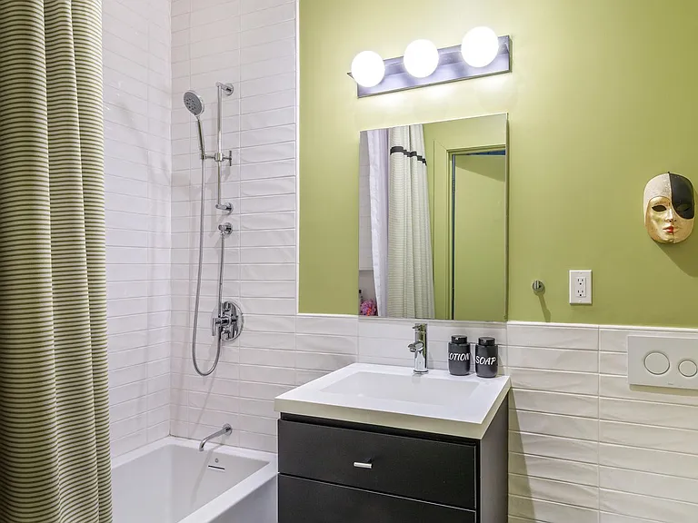 51 Lafayette St #403 — Photo 13