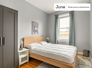 1001 N Damen Ave #A, Chicago, IL 60622