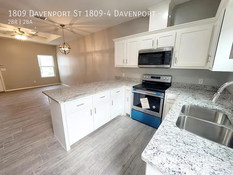 1809 Davenport St #4 — Photo 10