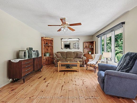 4th image of 2468 McLachlin Rd