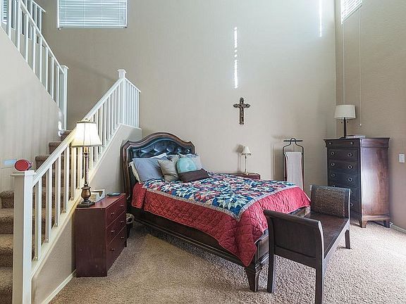 4th image of 18433 W Ivy Ln