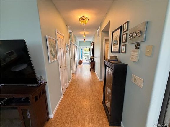 3rd image of 215 Beach Breeze Ln Unit A
