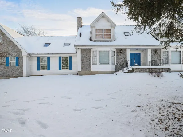 514 Highlawn Dr, East Stroudsburg, PA 18302