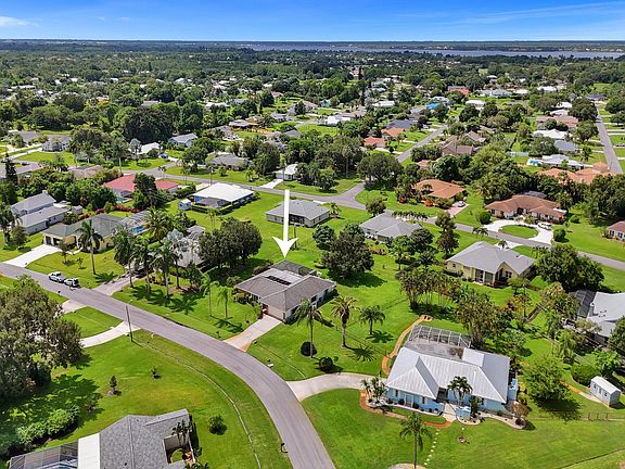 5th image of 2012 SE Allamanda Drive