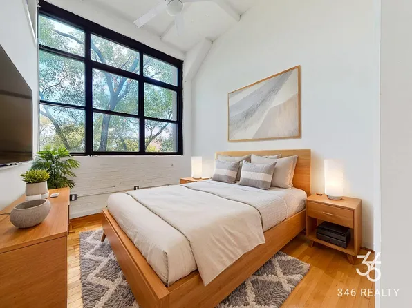 315 Seigel Street image 4 of 21