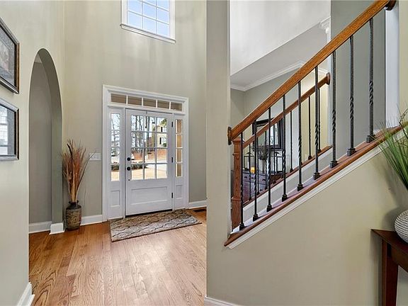 5th image of 518 Fairway Dr