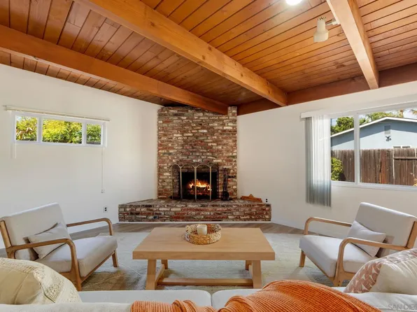 1416 S Maple St, Escondido, CA 92025