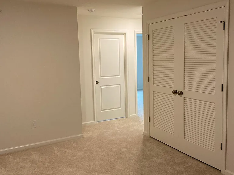 321 Kramer Ct — Photo 12