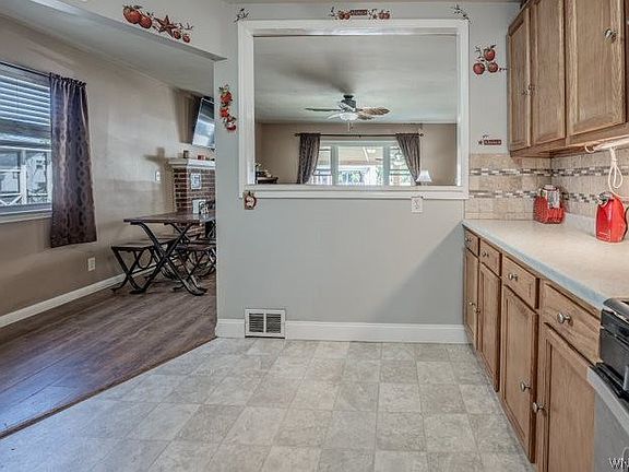4th image of 2732 Caledonia St