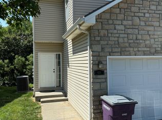 826 Oakbrook Pl, Manhattan, KS 66503