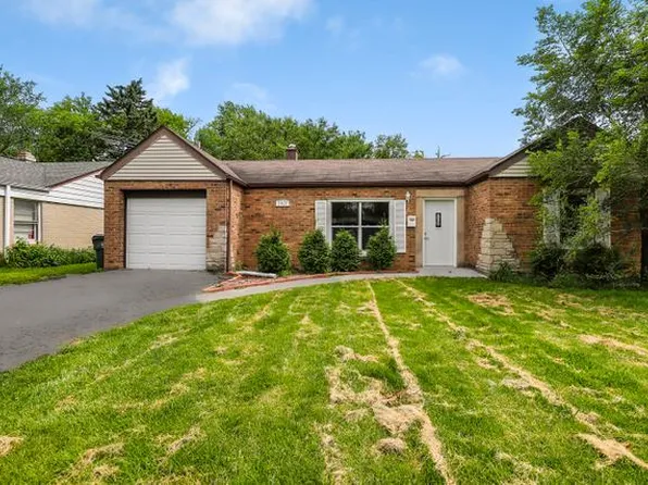 2821 Dempster St, Park Ridge, IL 60068