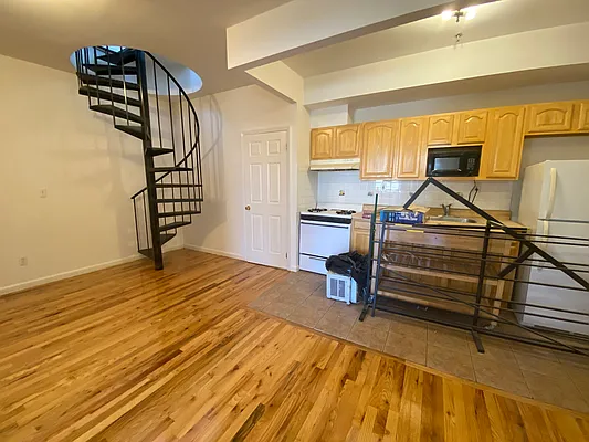 Rented by Bedford 6 Real Estate | media 22