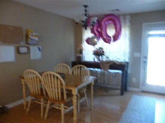 3rd image of 209 Melvina Dr