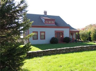 35 Burchard Ave, Little Compton, RI 02837