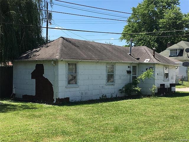 2nd image of 205 Kroeger Ave