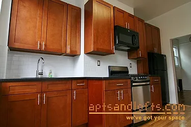 Rented by aptsandlofts.com