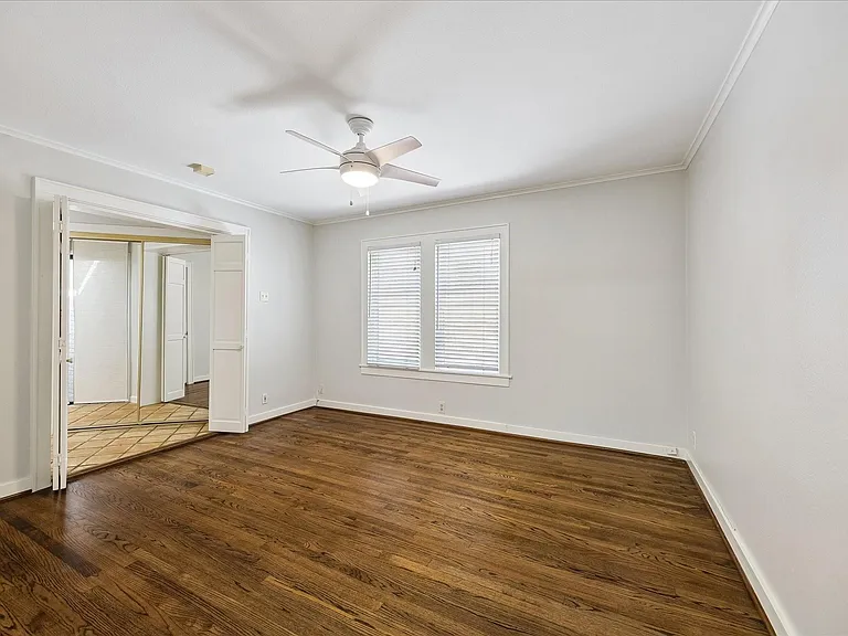 6417 Westchester St — Photo 13