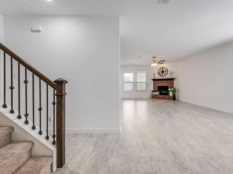 1728 Heron Way — Photo 26