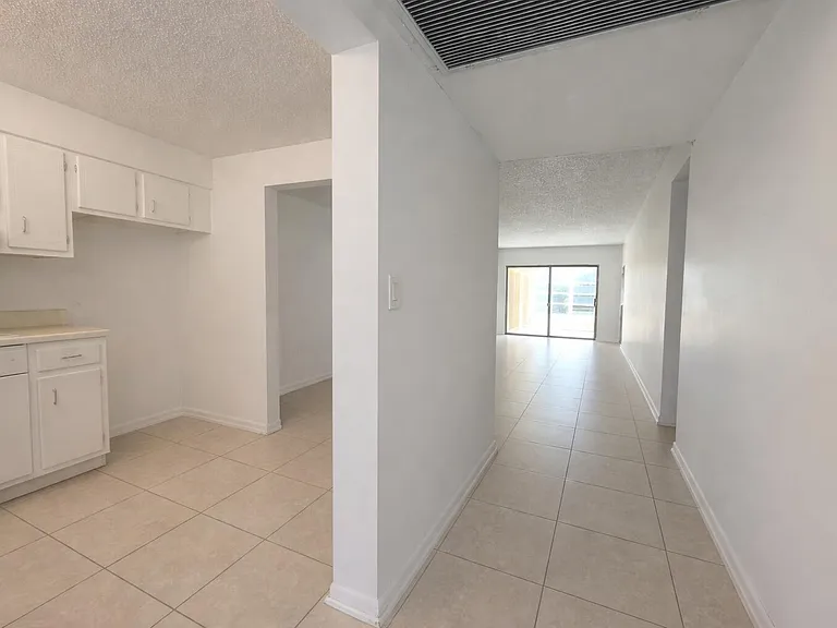 9440 SW 8th St #208 — Photo 21