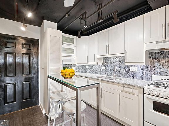 5th image of 1501 Clairmont Rd APT 1114