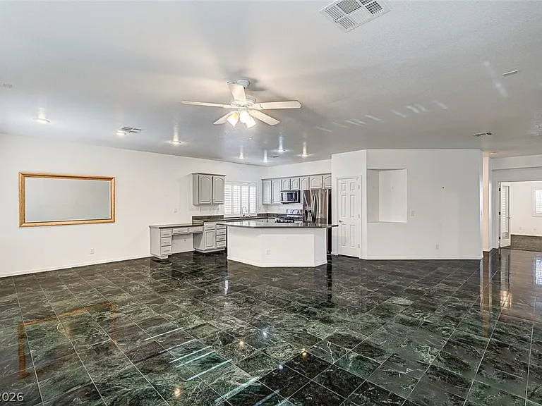 900 Royal Plum Ln — Photo 13