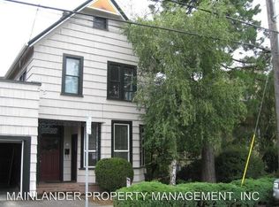 4234 SW View Point Ter APT B, Portland, OR 97239