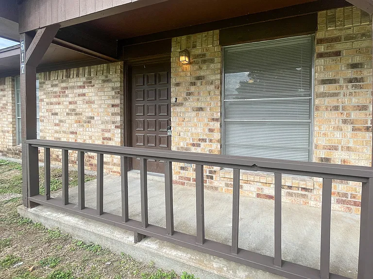 517 Karen Dr — Photo 3