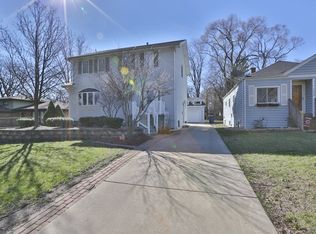 1631 Cedar Rd, Homewood, IL 60430