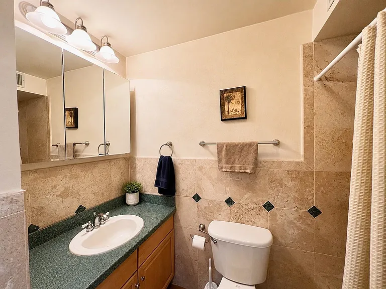 508 1st St #2E — Photo 8