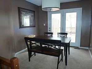 3rd image of 258 Clearbrook Ct