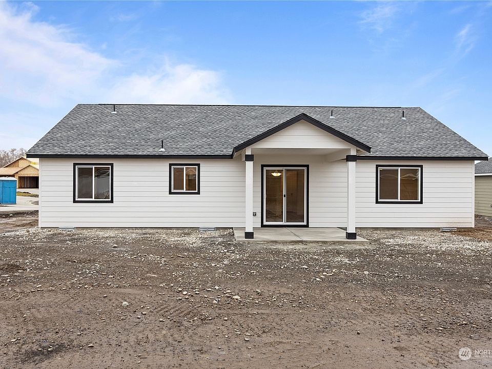 924 N Washington Court Moses Lake WA 98837 Zillow   4d90f15861608ae4b3b62e6259f1c907 Cc Ft 960 