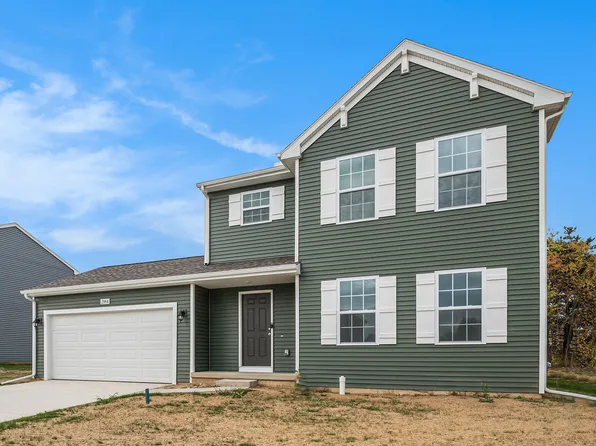 335 N Hillcrest Ave, Fremont, MI 49412