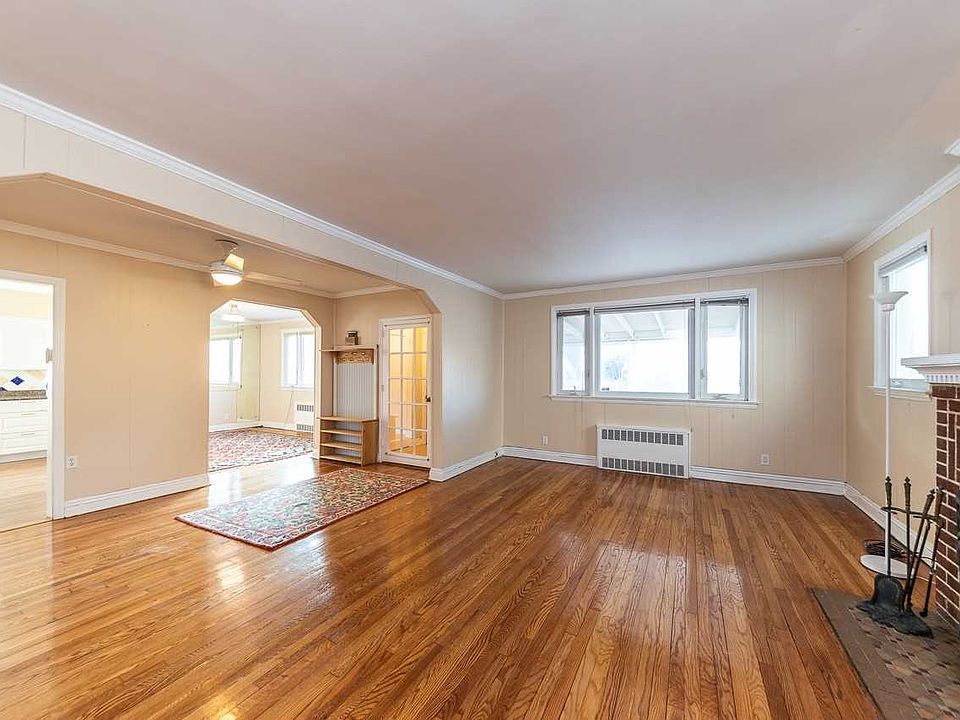 1st image of 355 East Broadway