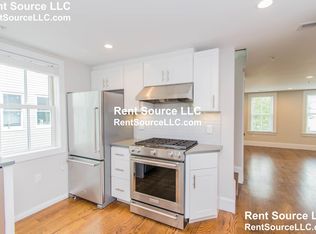 131 Columbia St #2, Cambridge, MA 02139