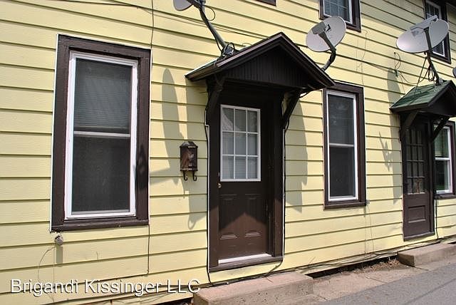 1st image of 412 Main St APT 1