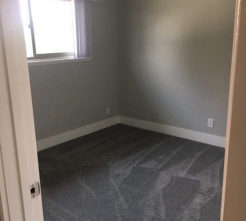 5th image of 3715 Garden St APT 3