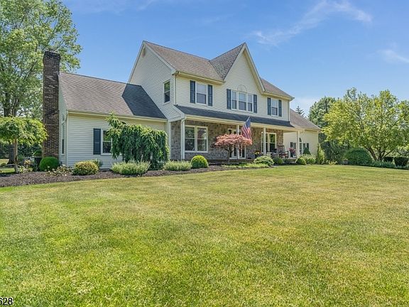 2nd image of 3 EWING DRIVE