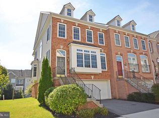 12171 Caldicot Ln, Fairfax, VA 22030