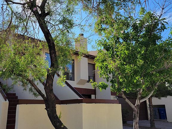 2nd image of 216 Canyon Terrace Dr