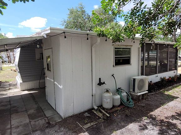 5th image of 17200 Pioneer St #E2-22
