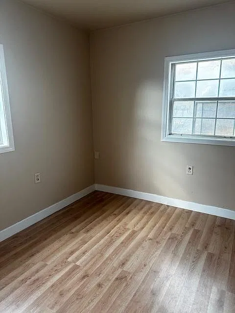 508 Lorenz St — Photo 2