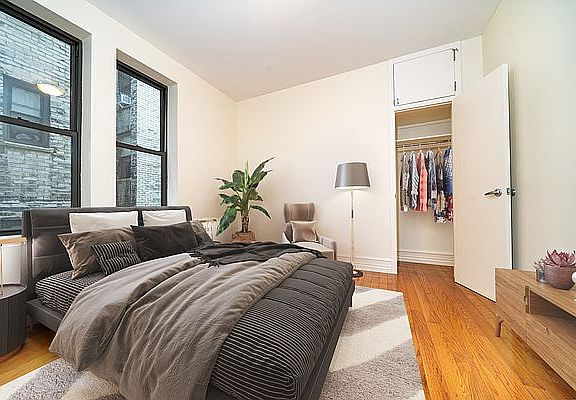 5th image of 4 W 103rd St APT 2A