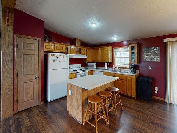 5th image of 9 Mulberry Ct