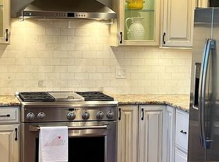 3830 30th Rd N, Arlington, VA 22207