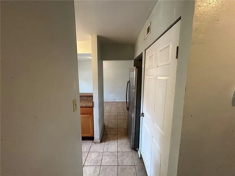 5713 Count Ln #5713A — Photo 7