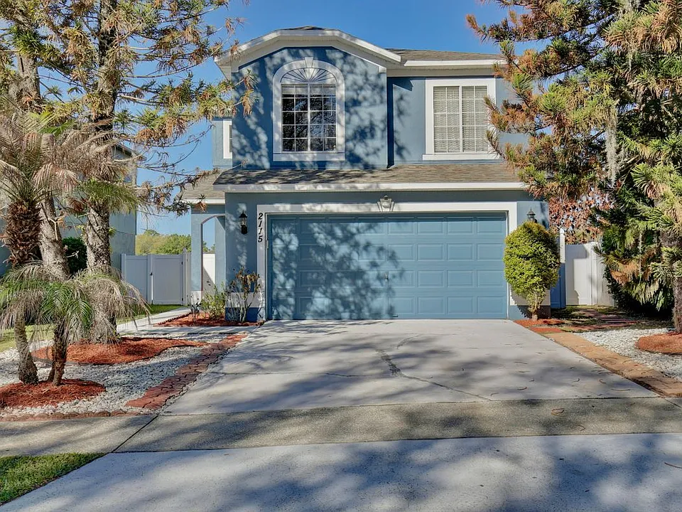 2115 Heathwood Cir