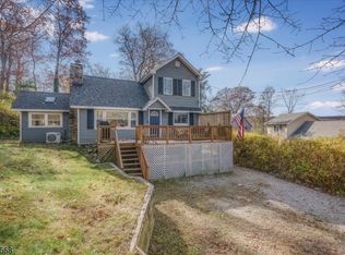 109 Echo Ln, Highland Lakes, NJ 07422