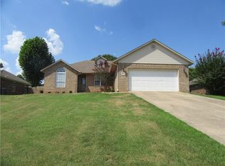 9705 E Pointe Dr, Fort Smith, AR 72903