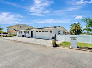 3332 S Peninsula Dr, Port Orange, FL 32127