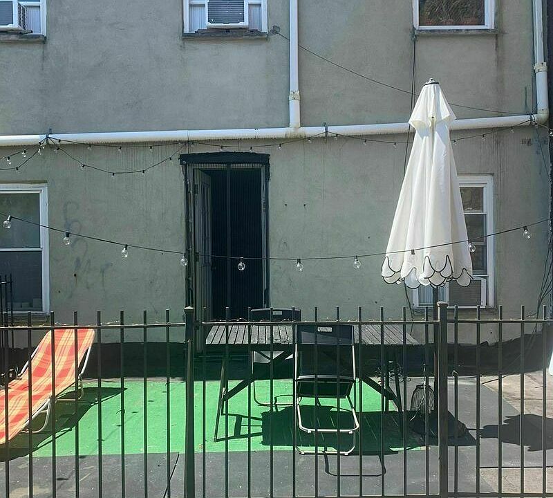 1st image of 100 Manhattan Ave APT 3B